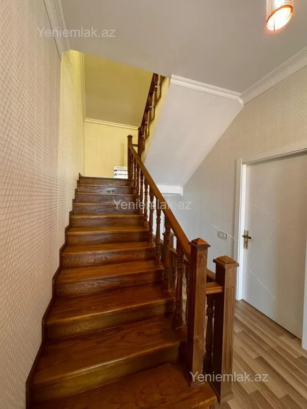Satılır 3 otaqlı həyət evi 500 m²