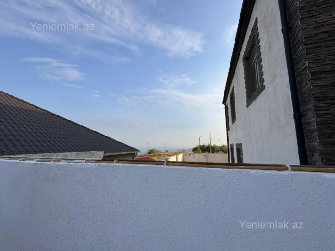 Satılır 3 otaqlı həyət evi 500 m²