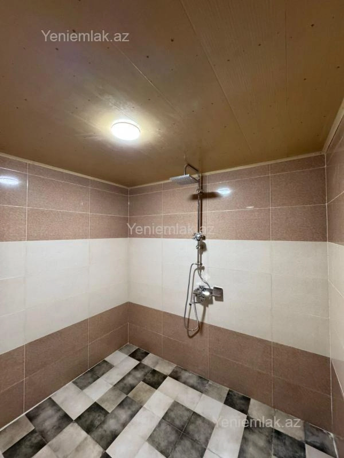 Satılır 3 otaqlı həyət evi 500 m²