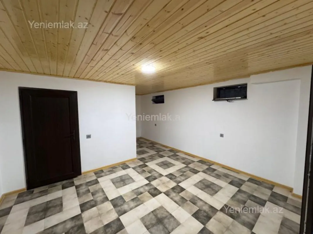Satılır 3 otaqlı həyət evi 500 m²