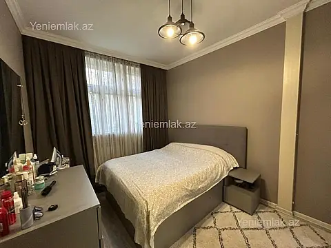 Satılır 2 otaqlı köhnə tikili 45 m²