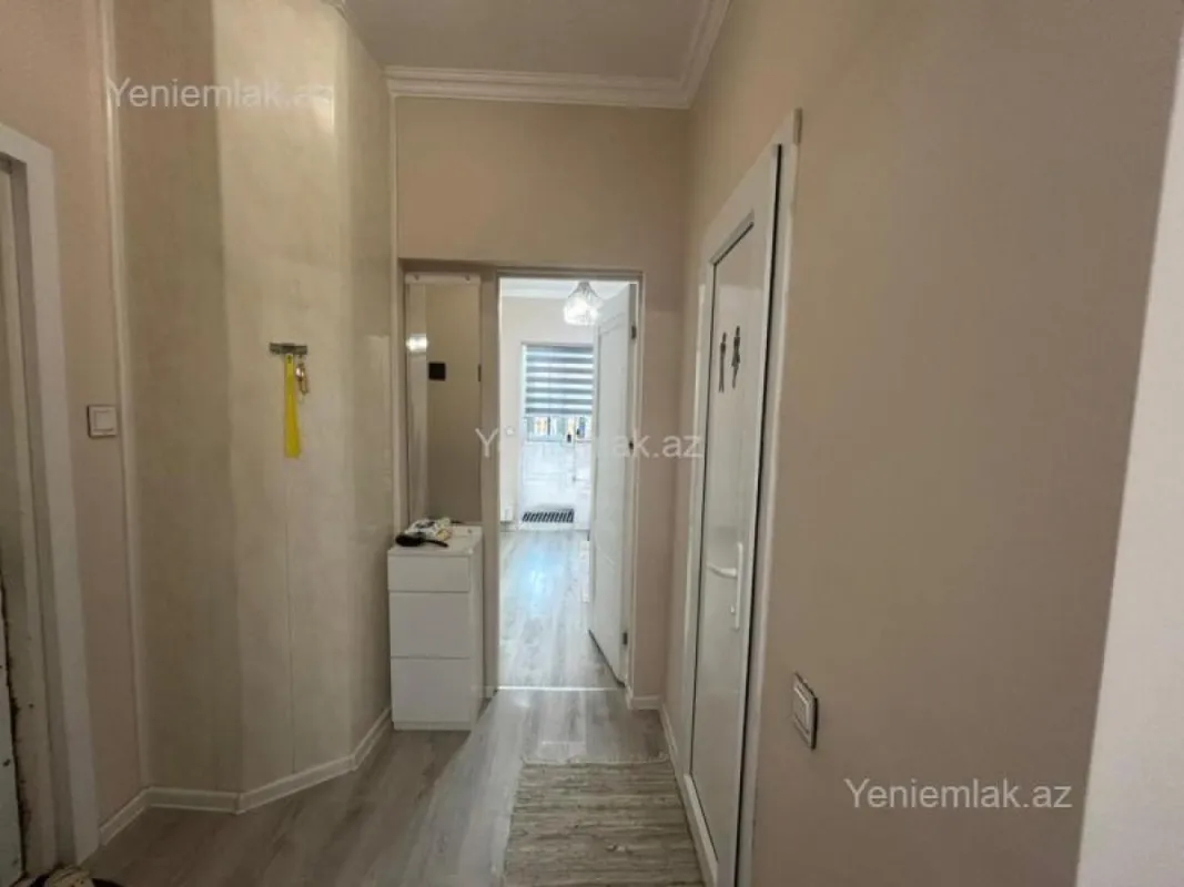 Satılır 2 otaqlı köhnə tikili 45 m²