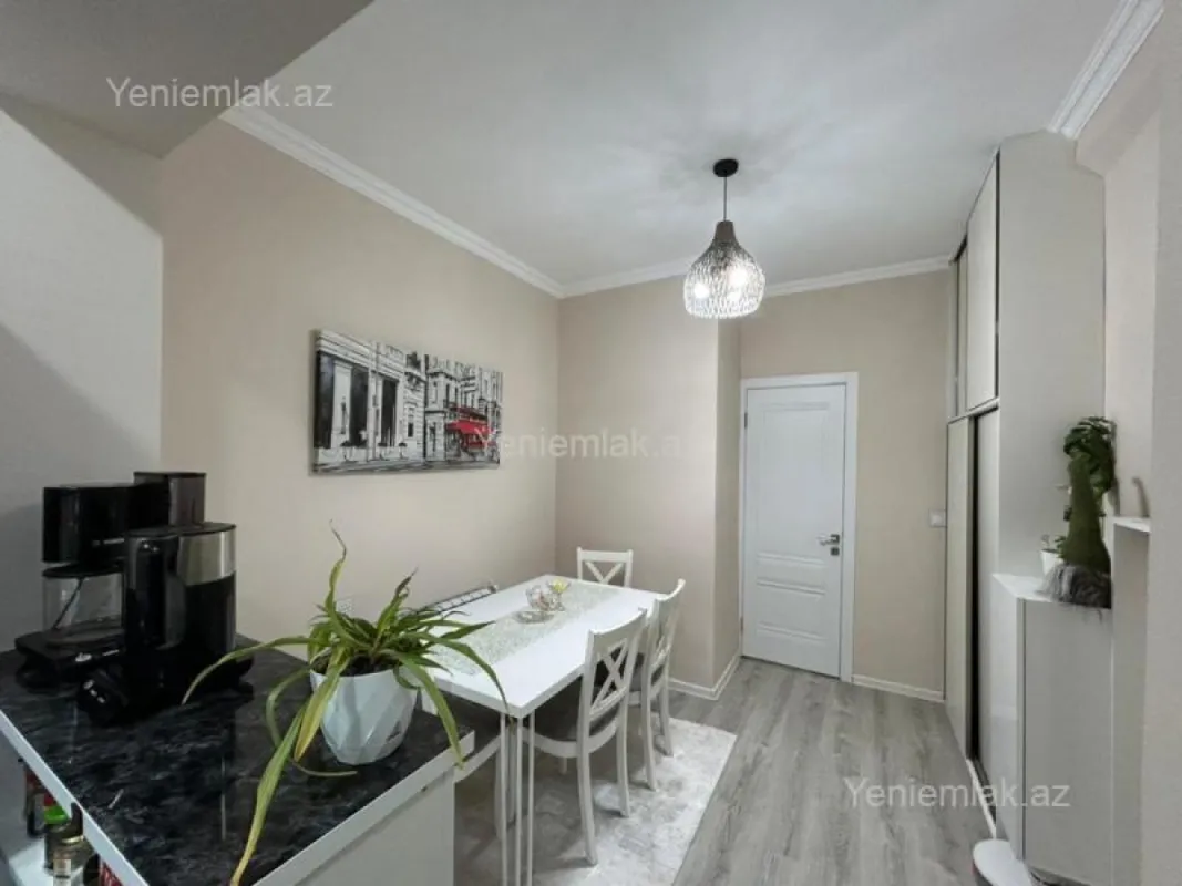 Satılır 2 otaqlı köhnə tikili 45 m²