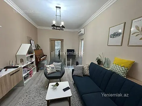 Satılır 2 otaqlı köhnə tikili 45 m²