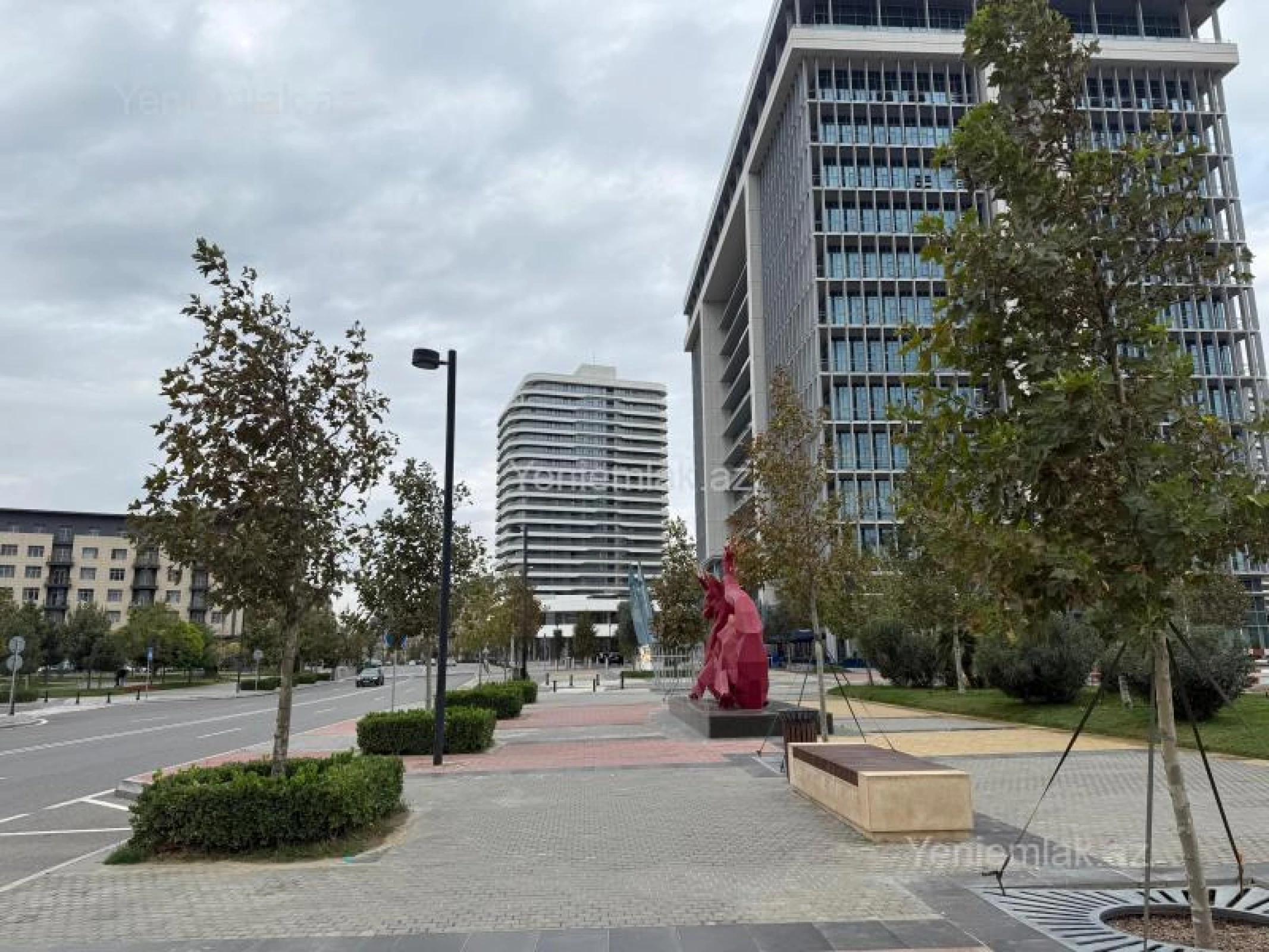 Satılır 2 otaqlı yeni tikili 82 m²