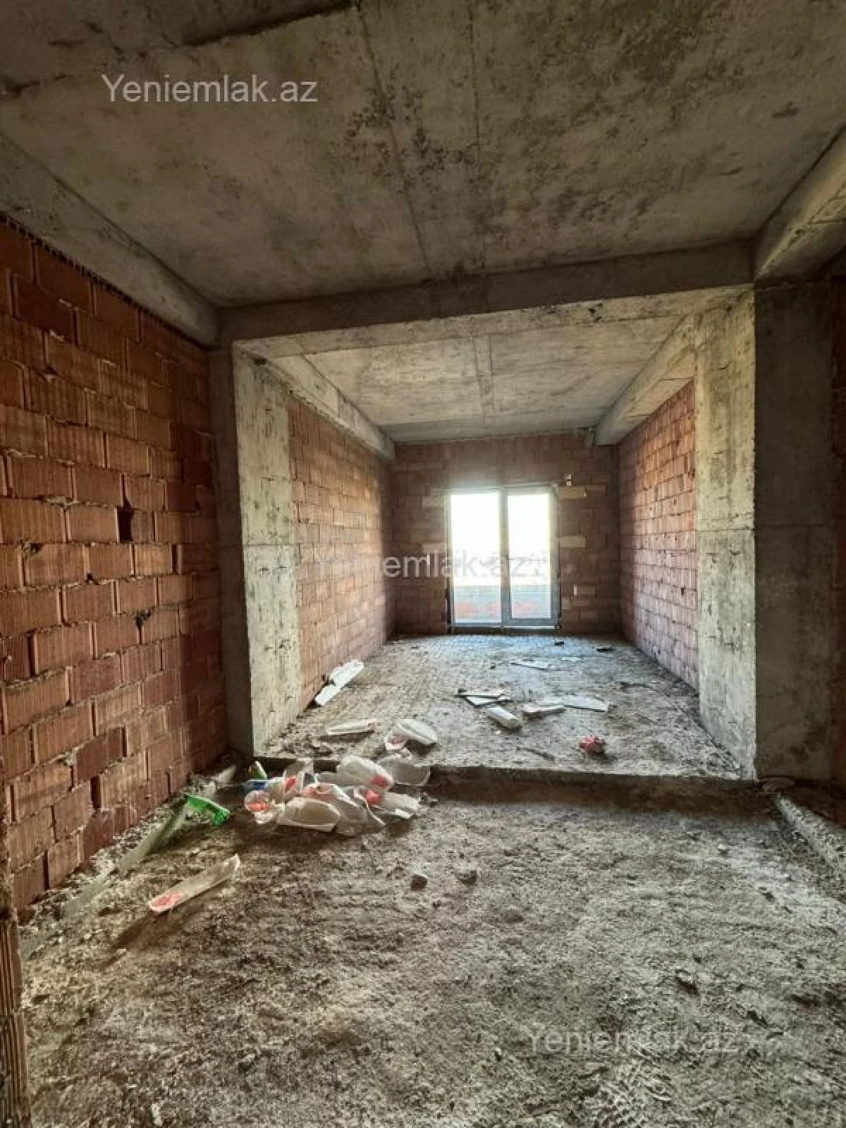 Satılır 2 otaqlı yeni tikili 82 m²