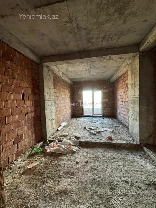 Satılır 2 otaqlı yeni tikili 82 m²