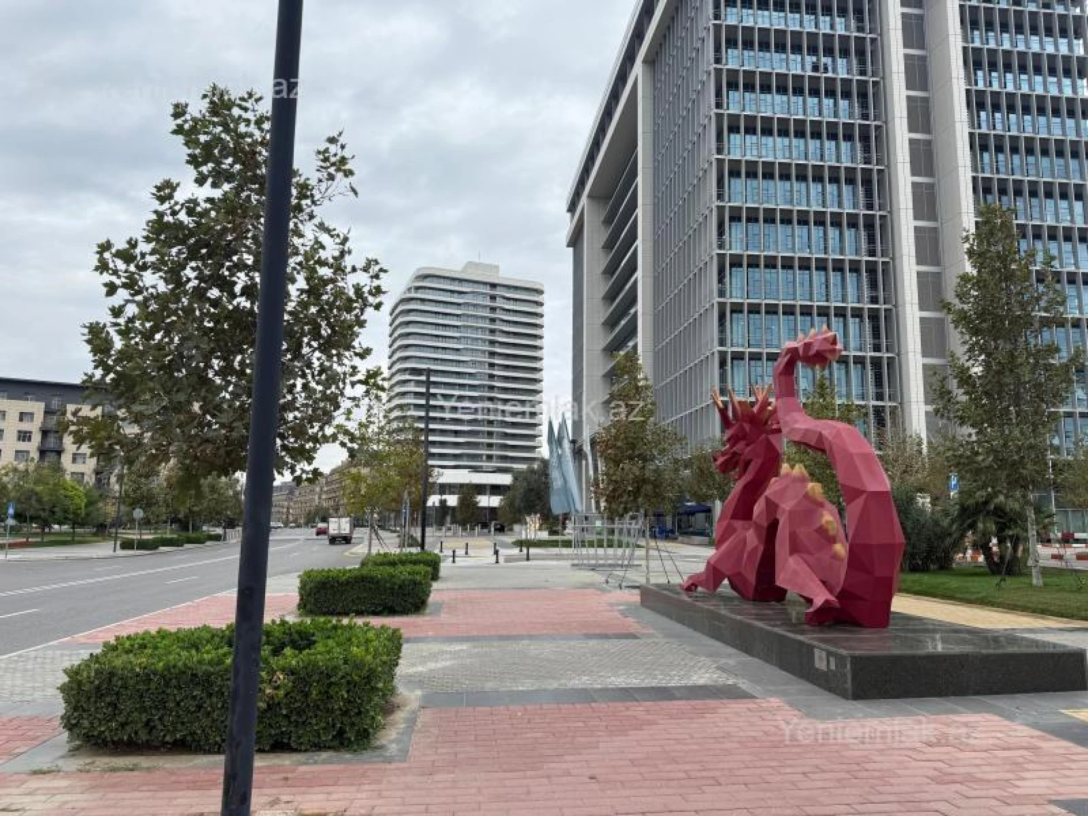 Satılır 2 otaqlı yeni tikili 82 m²