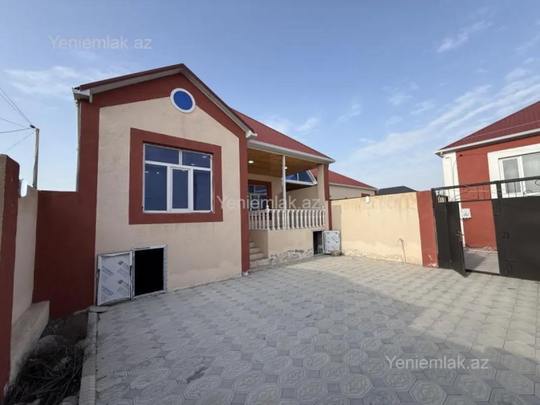 Satılır 4 otaqlı həyət evi 110 m²