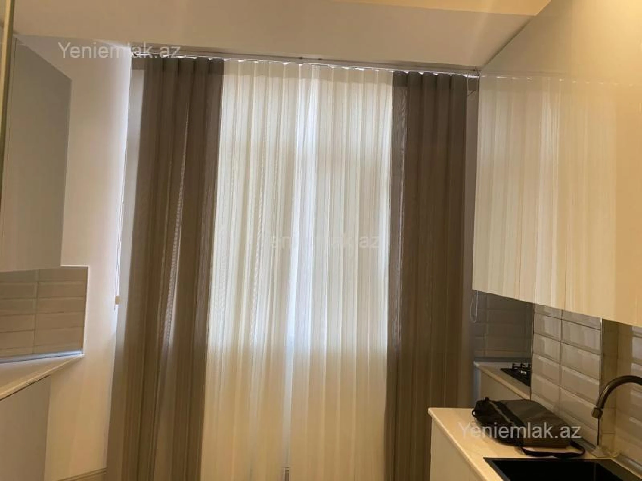 Satılır 3 otaqlı yeni tikili 110 m²