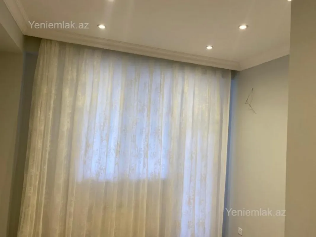 Satılır 3 otaqlı yeni tikili 110 m²