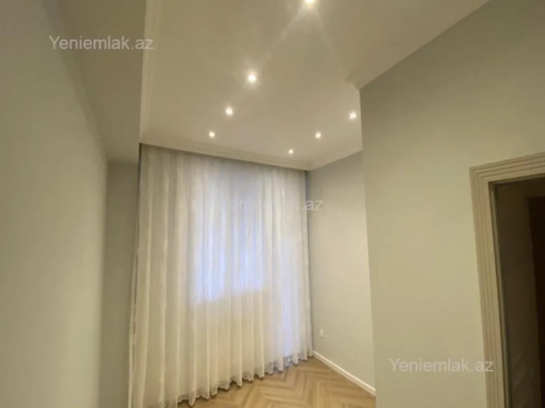 Satılır 3 otaqlı yeni tikili 110 m²