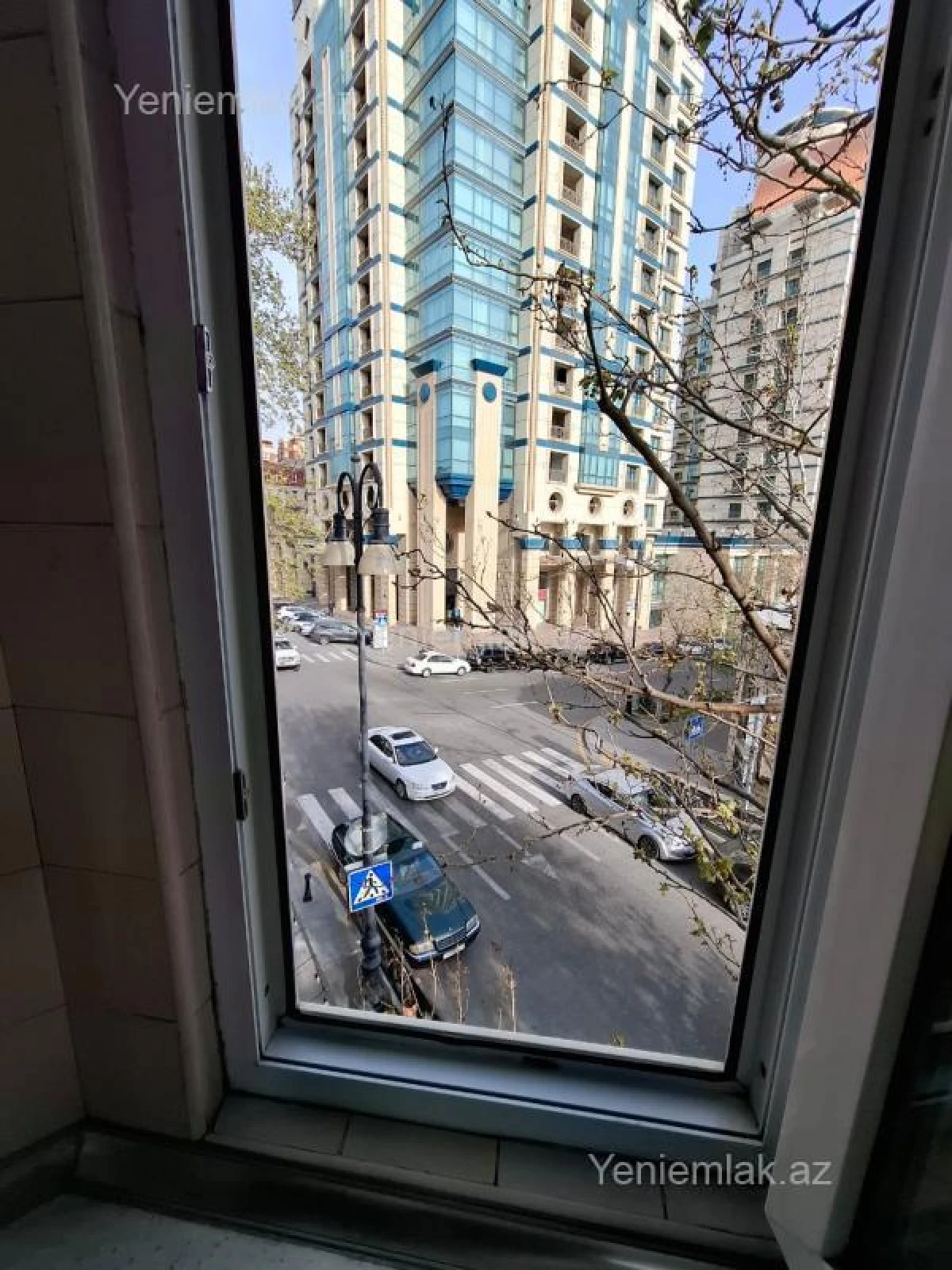 Satılır 3 otaqlı köhnə tikili 75 m²