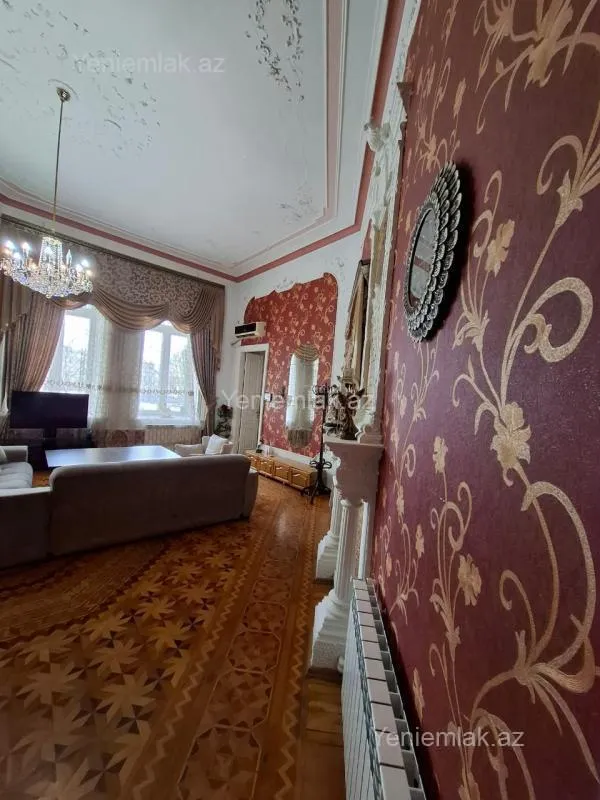 Satılır 3 otaqlı köhnə tikili 75 m²