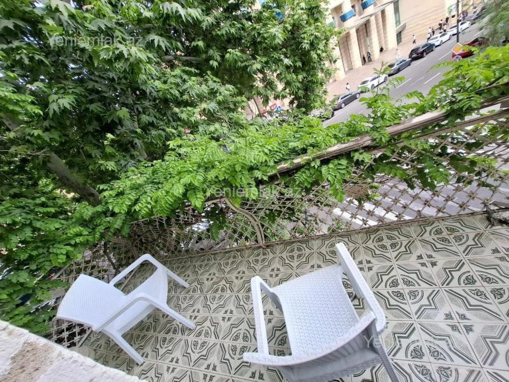 Satılır 3 otaqlı köhnə tikili 75 m²