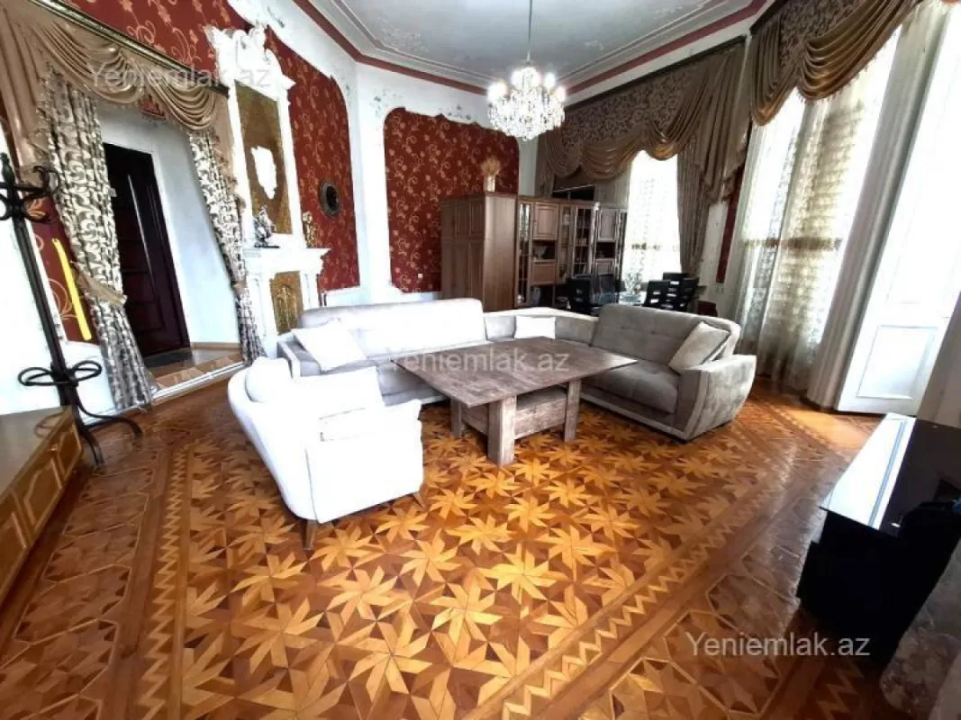 Satılır 3 otaqlı köhnə tikili 75 m²