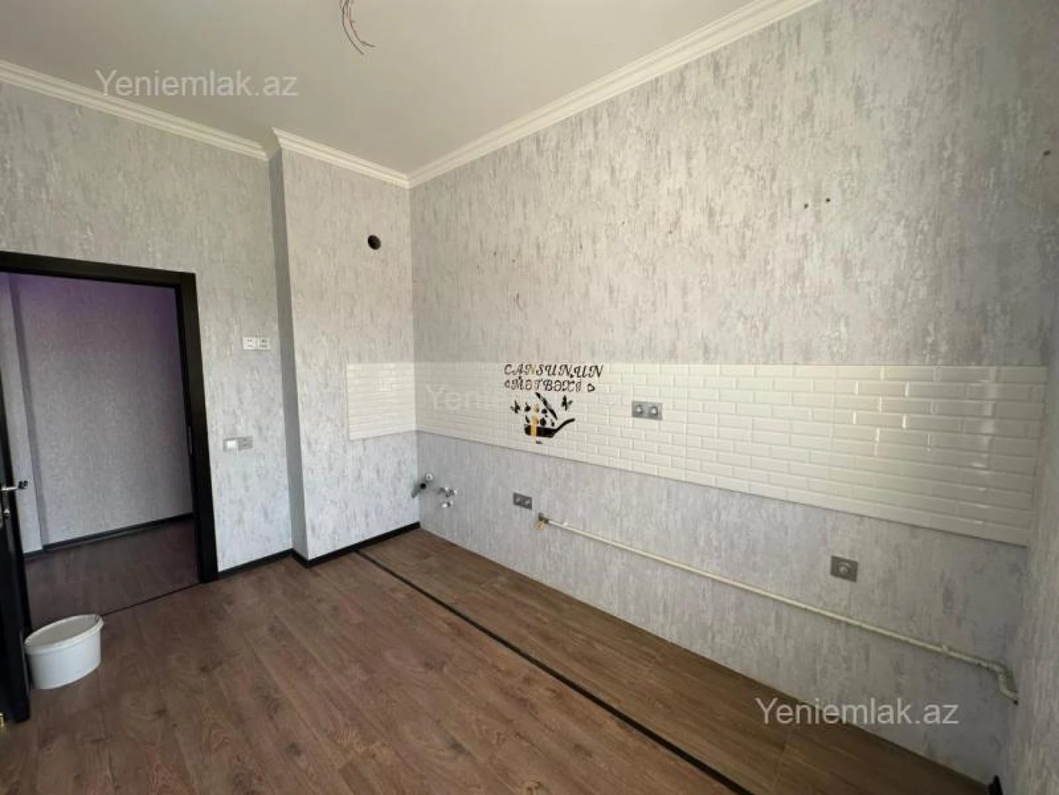Satılır 2 otaqlı yeni tikili 60 m²