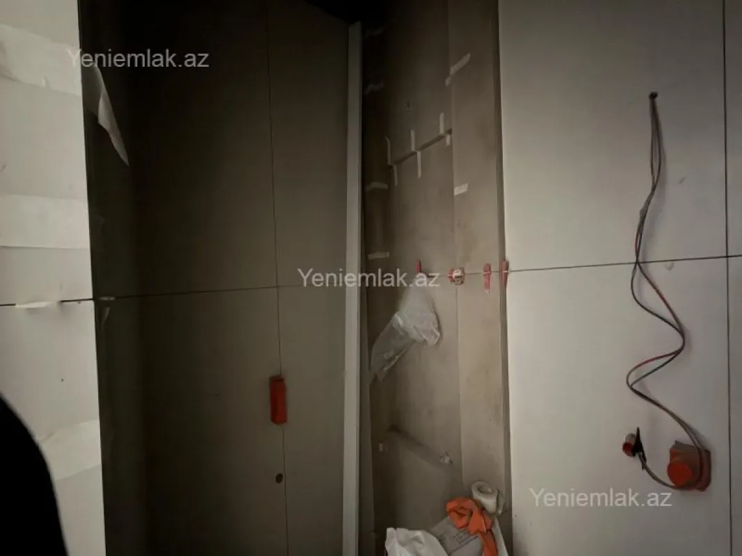 Satılır 2 otaqlı yeni tikili 60 m²