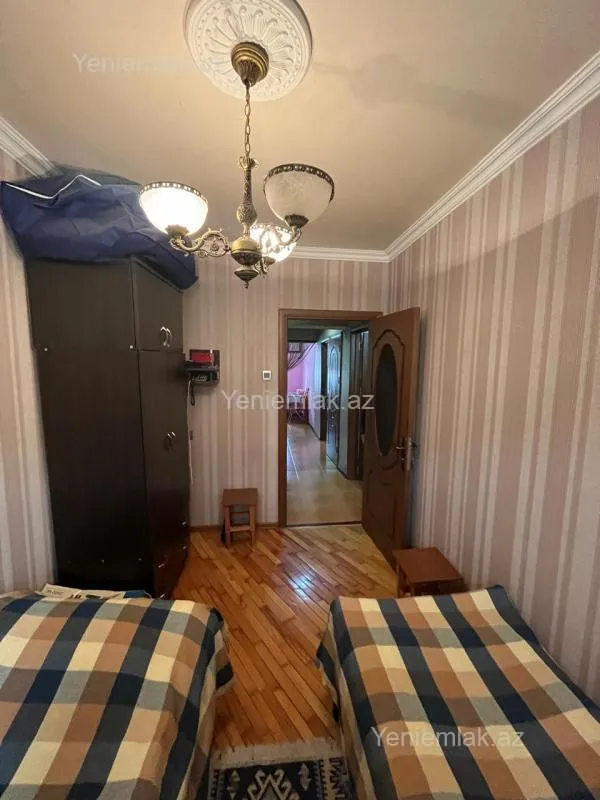 Satılır 3 otaqlı köhnə tikili 65 m²