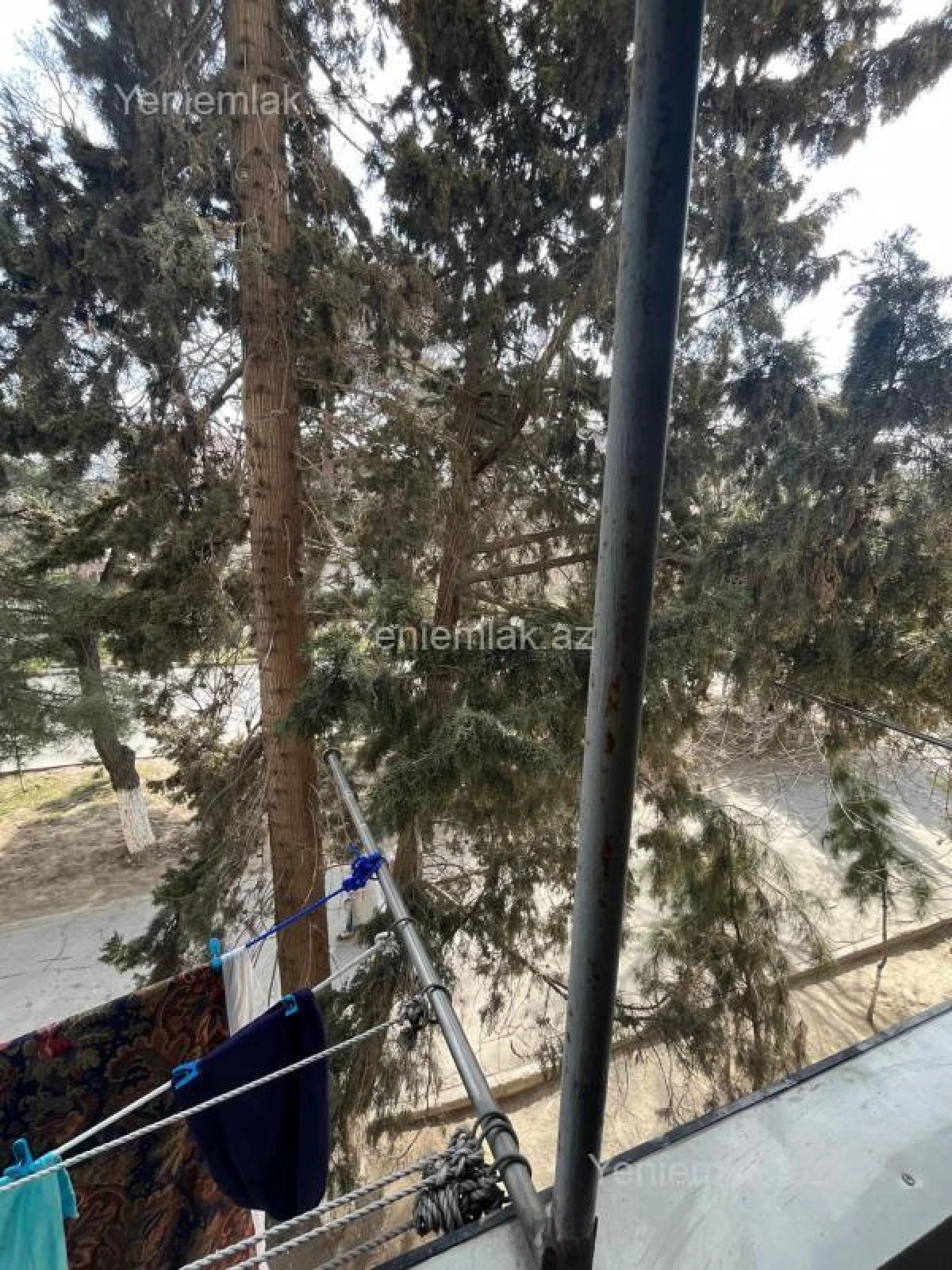 Satılır 3 otaqlı köhnə tikili 65 m²