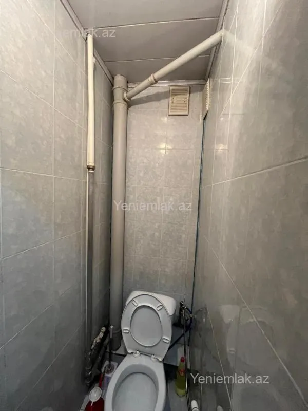 Satılır 3 otaqlı köhnə tikili 65 m²