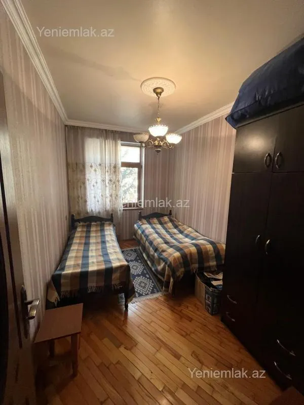 Satılır 3 otaqlı köhnə tikili 65 m²