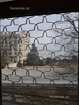 Satılır 2 otaqlı köhnə tikili 55 m²