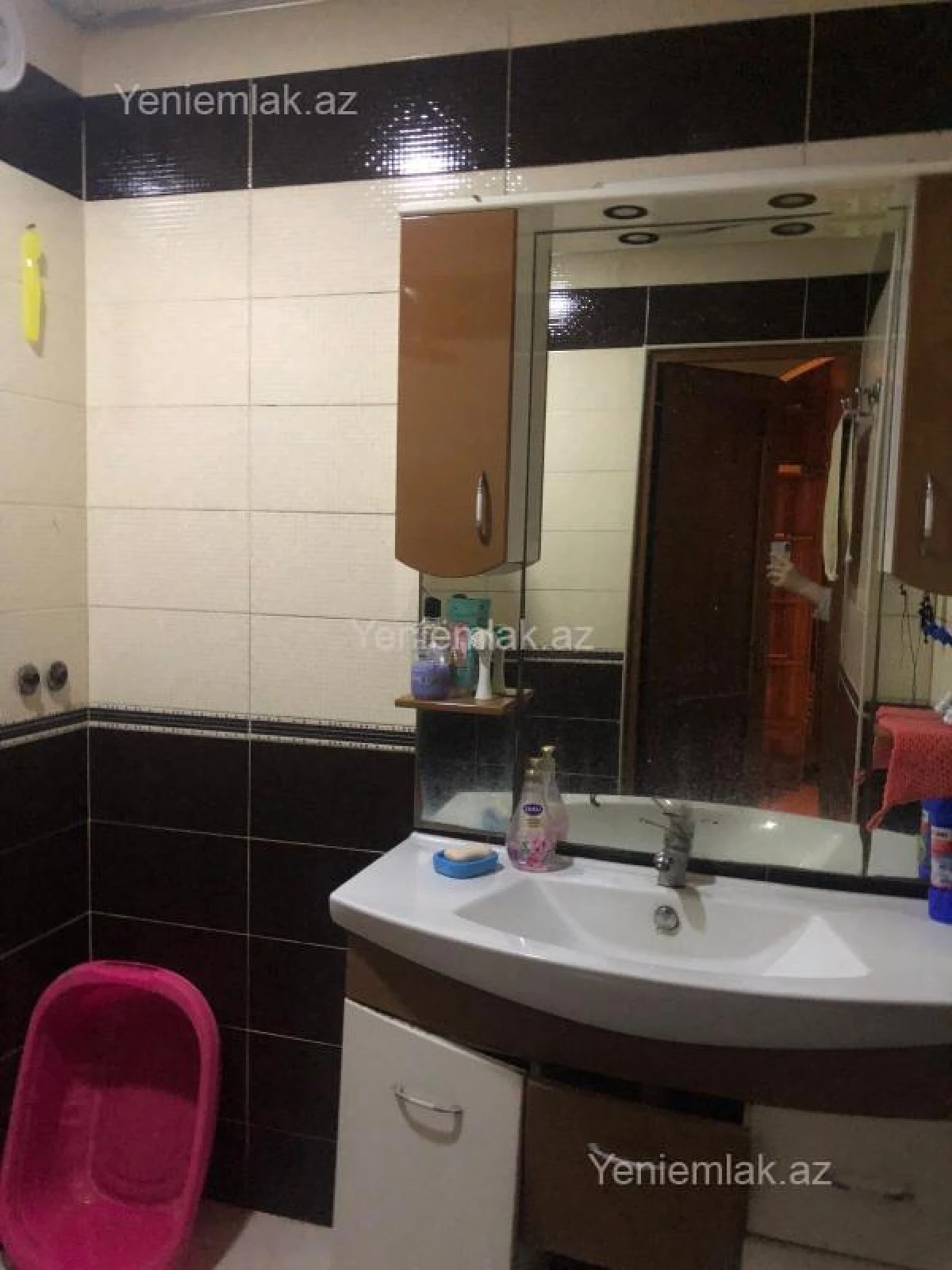 Satılır 3 otaqlı köhnə tikili 80 m²