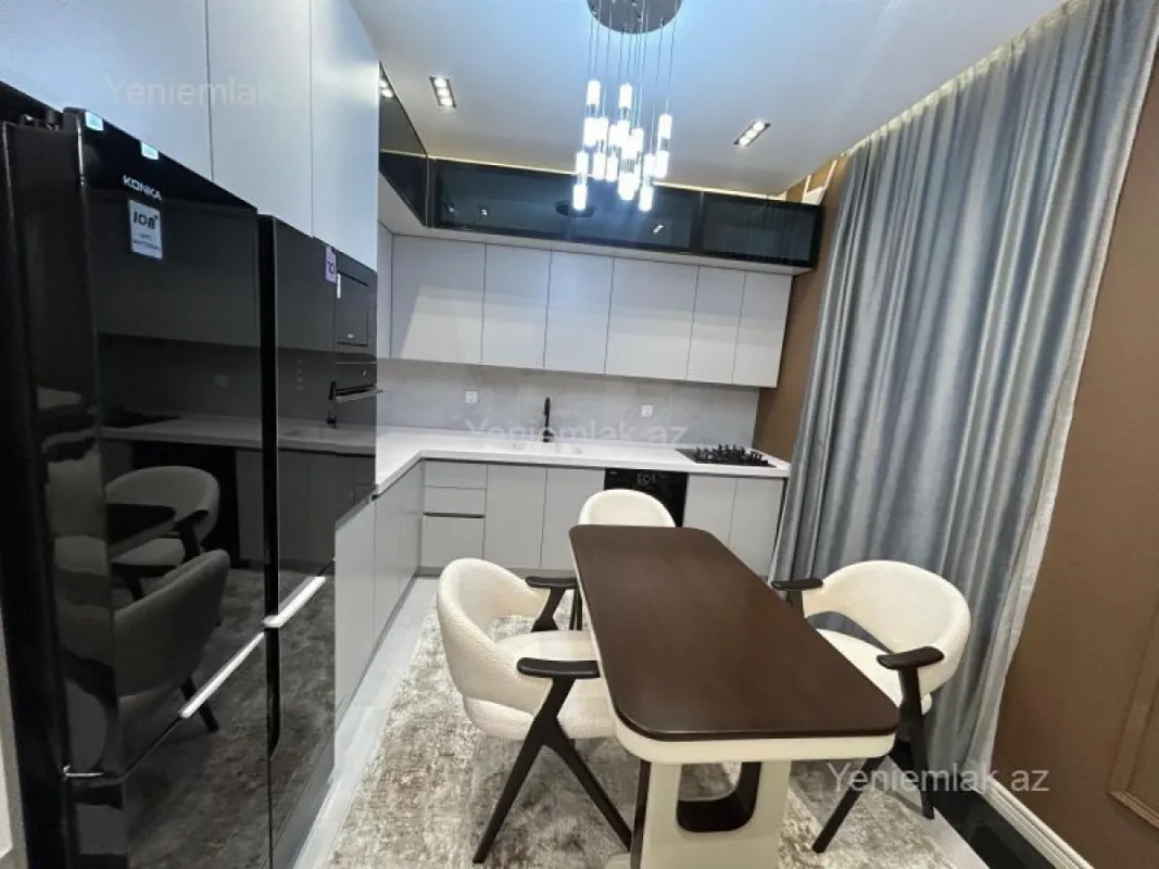 Satılır 4 otaqlı həyət evi 150 m²