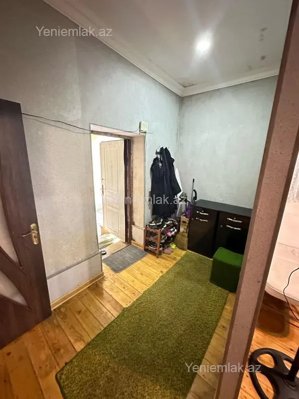 Satılır 5 otaqlı həyət evi 140 m²