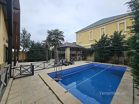Satılır 4 otaqlı həyət evi 222 m²
