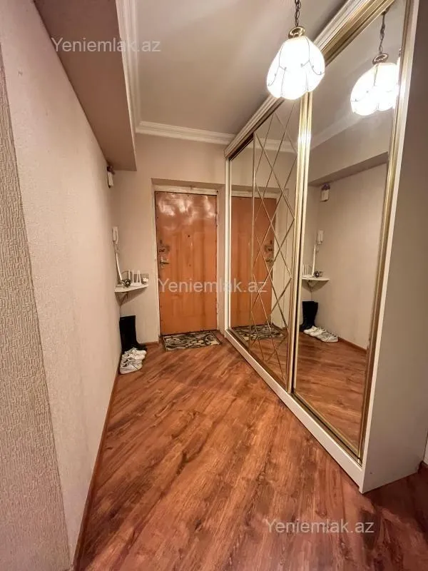 Satılır 3 otaqlı yeni tikili 85 m²