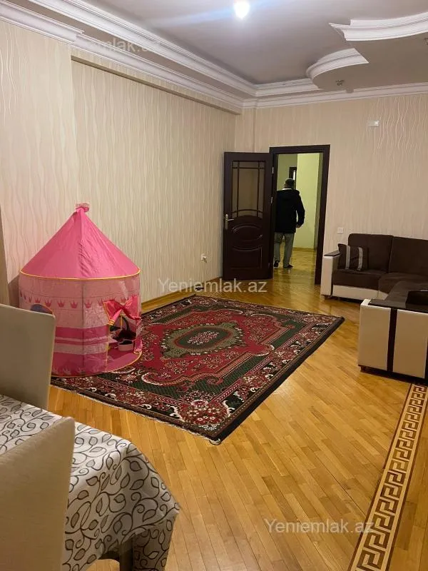 Satılır 3 otaqlı yeni tikili 118 m²