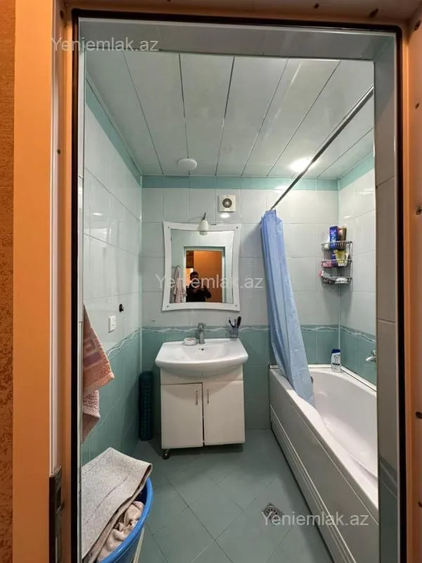 Satılır 3 otaqlı yeni tikili 100 m²