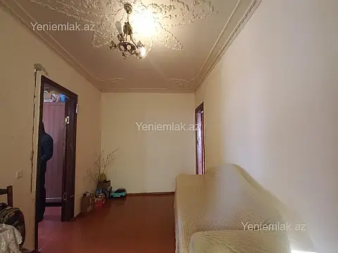 Satılır 2 otaqlı köhnə tikili 47 m²