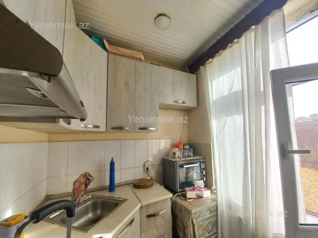 Satılır 2 otaqlı köhnə tikili 47 m²