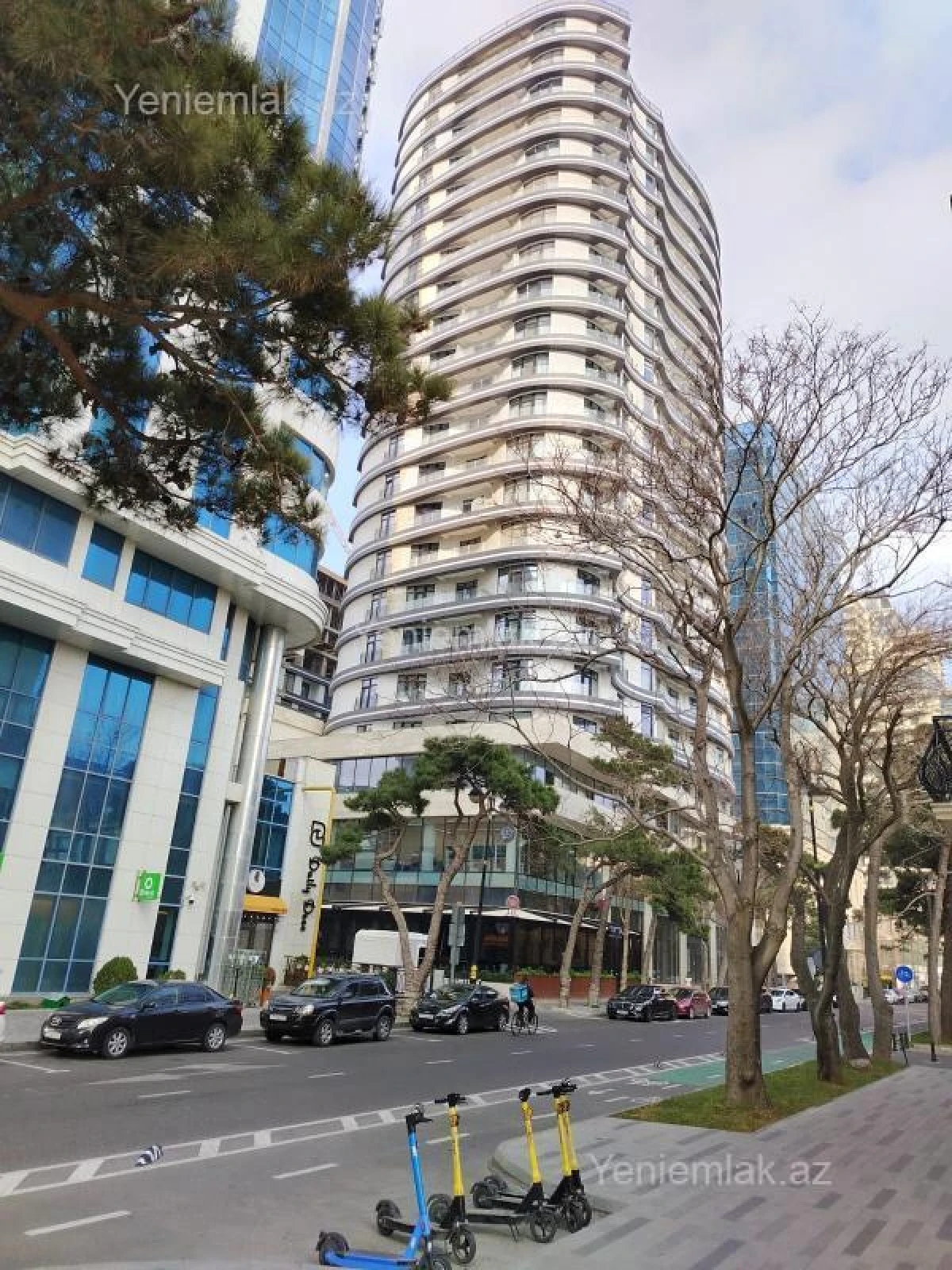 Satılır 2 otaqlı yeni tikili 102 m²