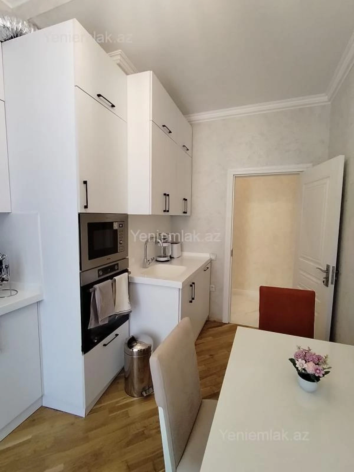 Satılır 2 otaqlı yeni tikili 102 m²