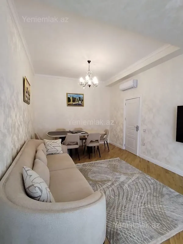 Satılır 2 otaqlı yeni tikili 102 m²