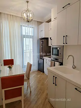 Satılır 2 otaqlı yeni tikili 102 m²