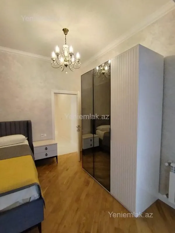 Satılır 2 otaqlı yeni tikili 102 m²