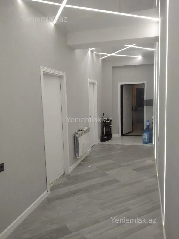 Satılır 3 otaqlı yeni tikili 121 m²