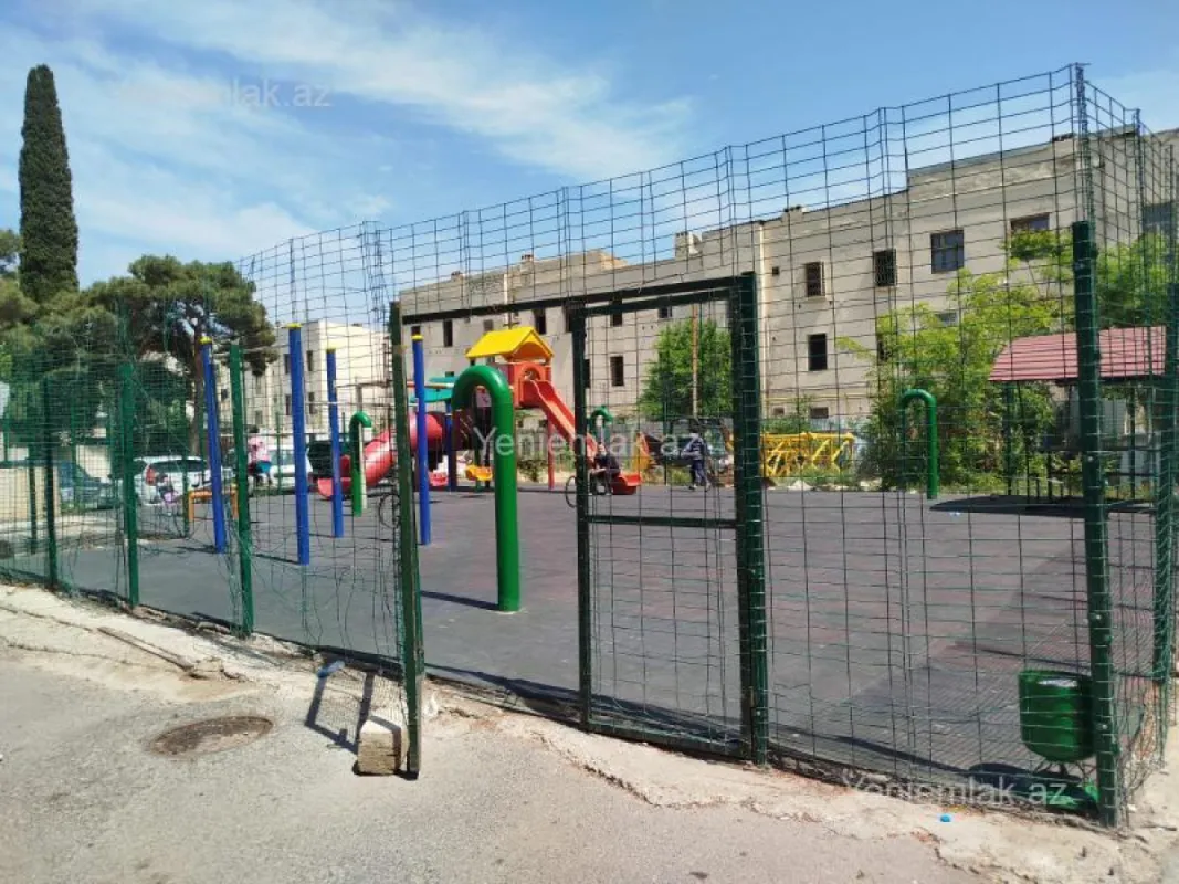 Satılır 3 otaqlı yeni tikili 121 m²