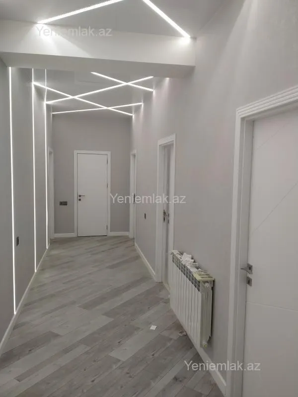 Satılır 3 otaqlı yeni tikili 121 m²