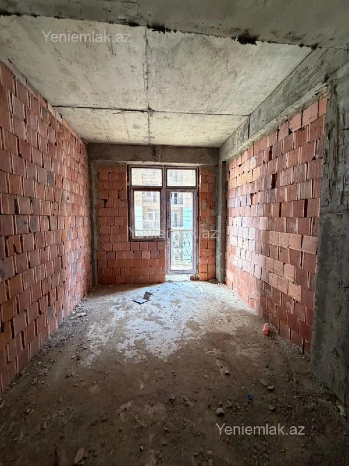 Satılır 2 otaqlı yeni tikili 60 m²