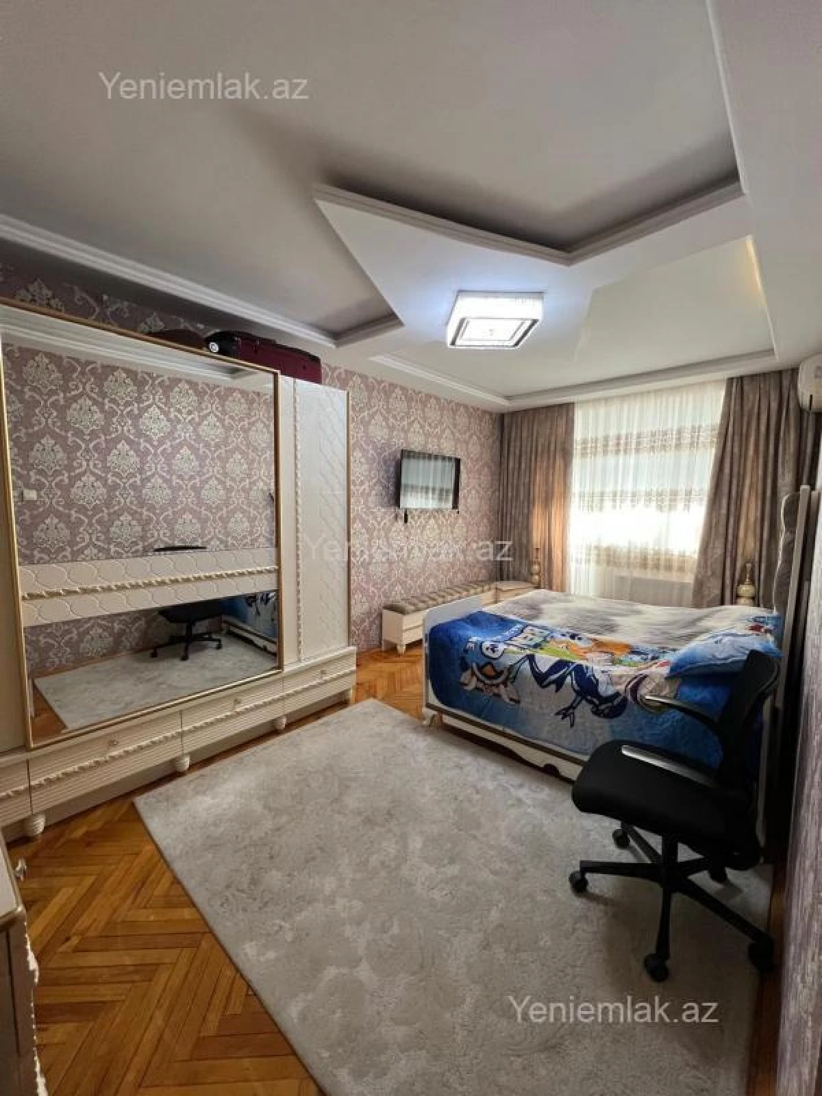 Satılır 4 otaqlı köhnə tikili 105 m²