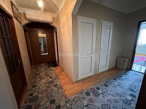 Satılır 4 otaqlı köhnə tikili 105 m²