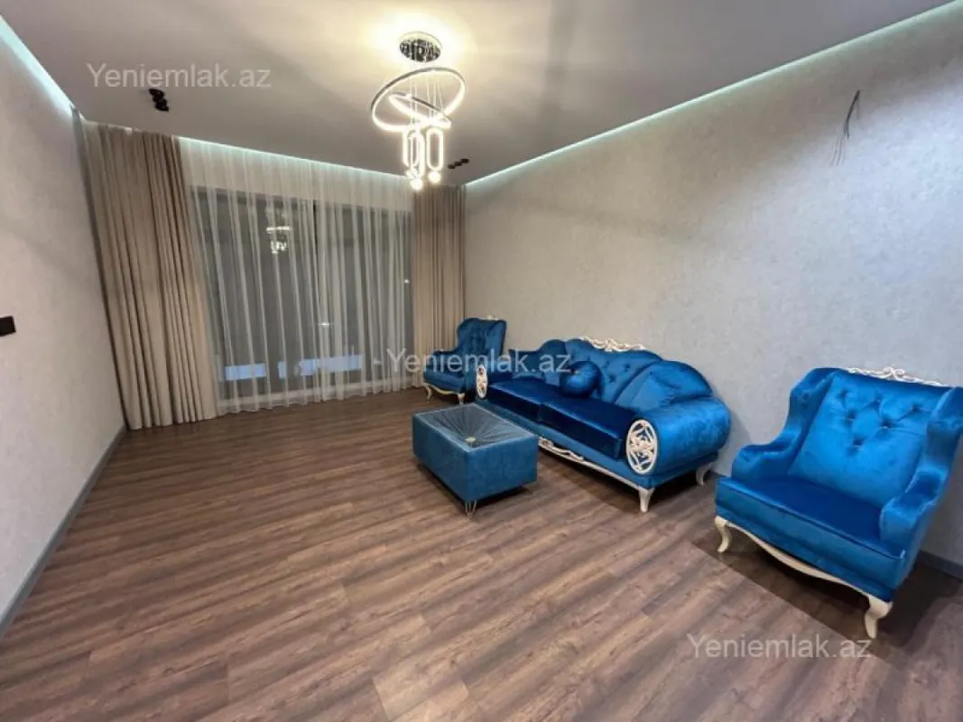 Satılır 5 otaqlı həyət evi 250 m²