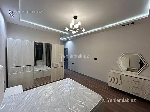 Satılır 5 otaqlı həyət evi 250 m²