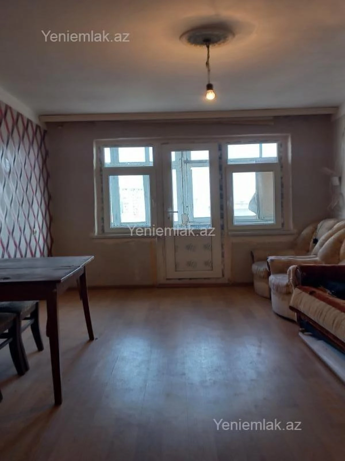 Satılır 2 otaqlı köhnə tikili 30 m²